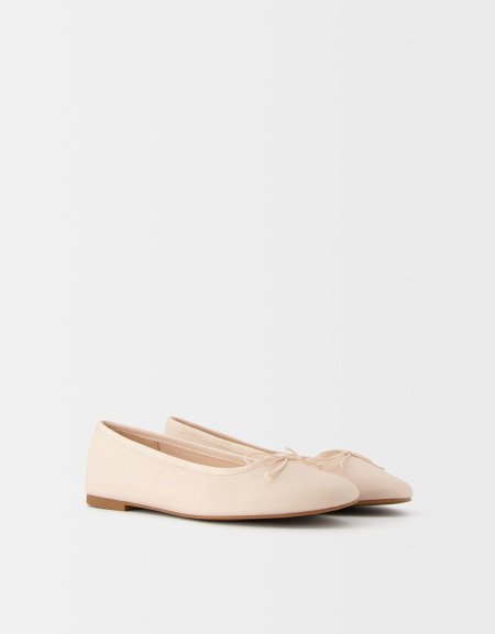 Ballet flats with bow detail