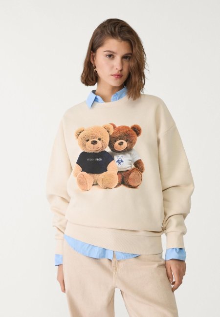 Sweatshirt with bear print