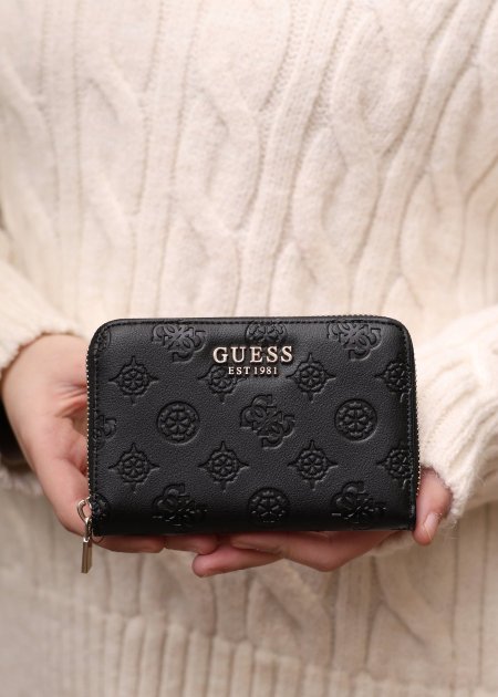 PHOEBE GUESS WALLETS