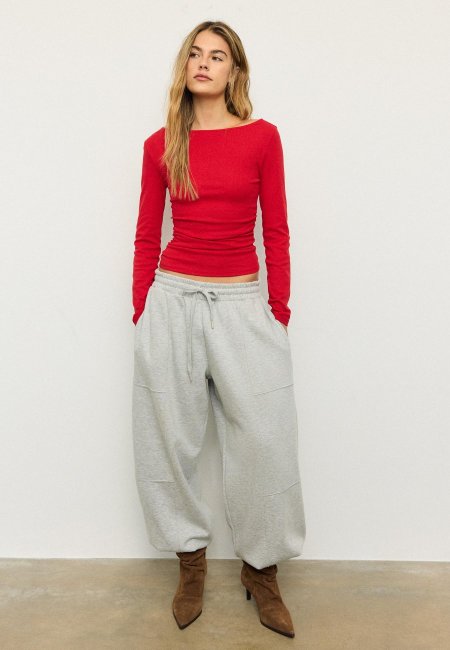 Long sleeve T-shirt with gathering