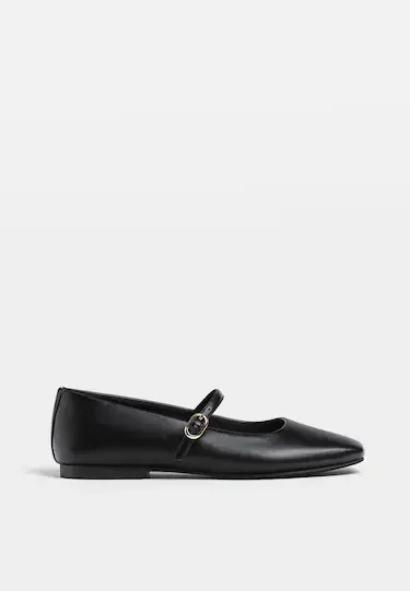 BALLERINAS WITH BUCKLED STRAP - Black <br> <span class='text-color-warm'>نفدت الكمية</span>