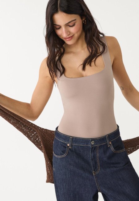 Polyamide bodysuit with square neckline