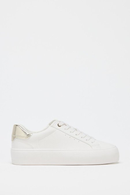 CONTRAST TRAINERS