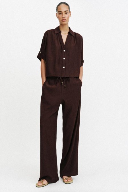 SHORT SLEEVE FLOWING SHIRT