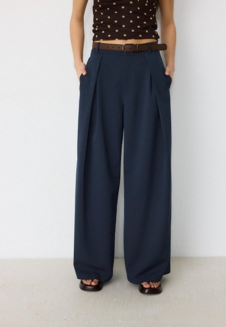 Maxi-dart trousers with belt