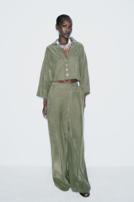 loose fit wide leg trouser