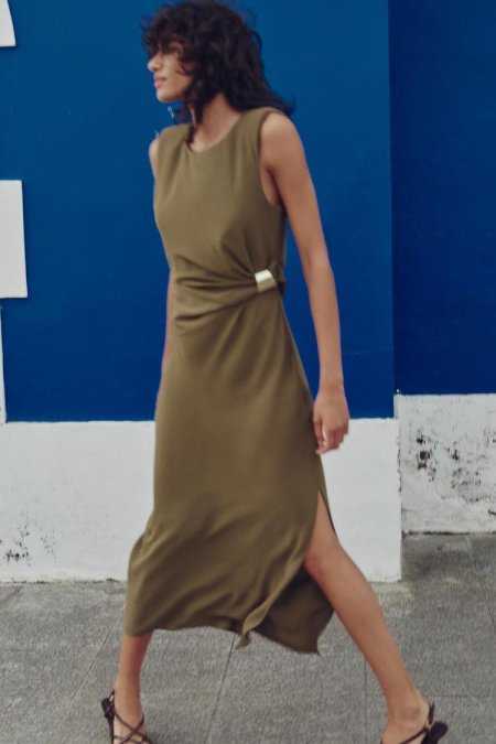 Round neck midi dress