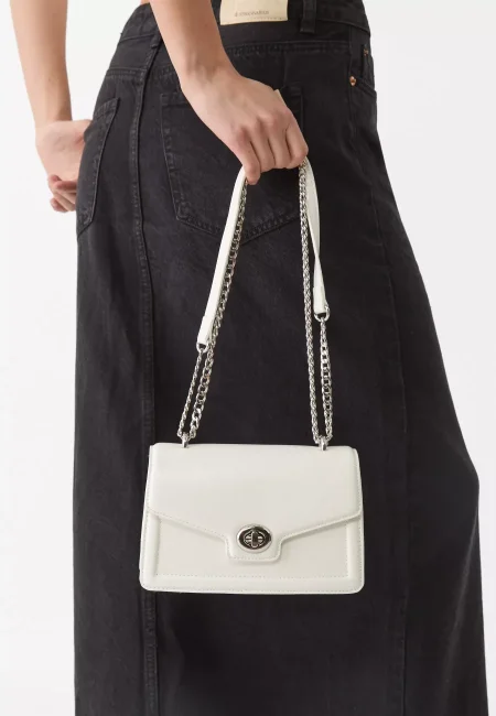 RIGID CROSSBODY BAG WITH CLASP
