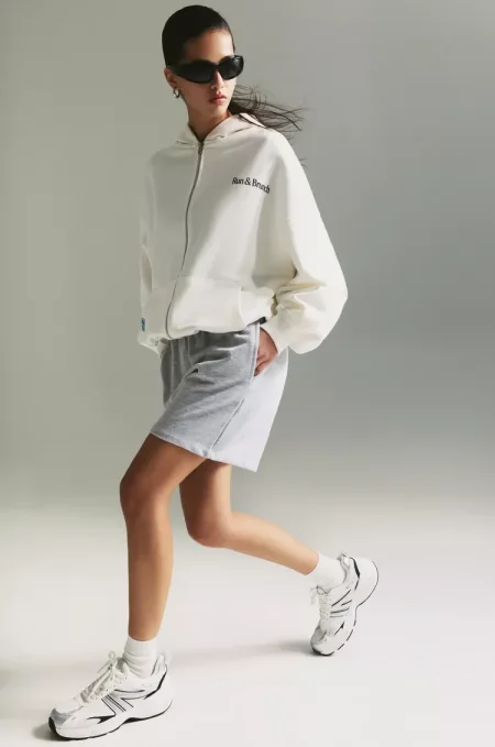 Sneakers with integrated parts