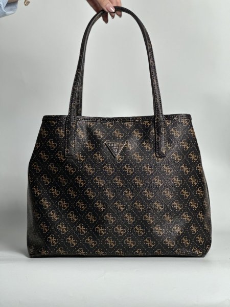 Victtoria guess brown