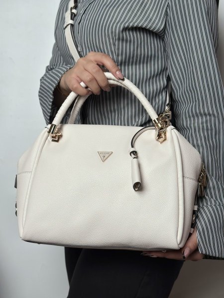 DANYA GUESS BAG