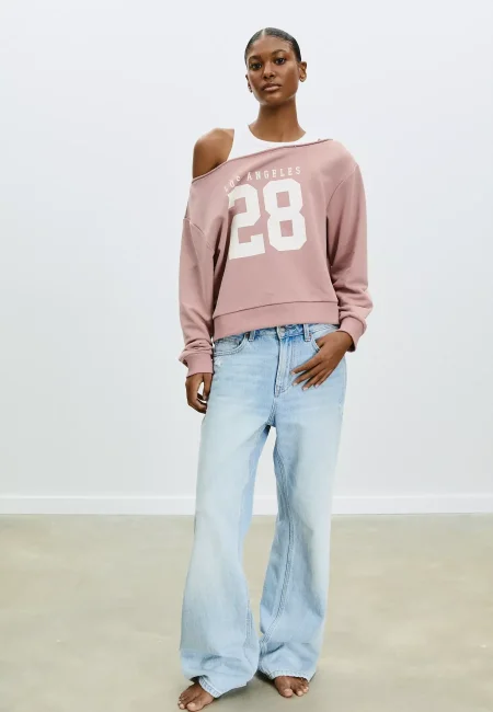 OFF-THE-SHOULDER GRAPHIC SWEATSHIRT