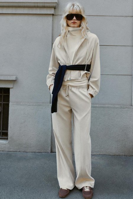 HOODED BOMBER JACKET WITH WIDE-LEG ELASTIC WAIST TROUSERS