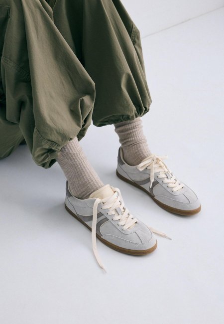 S011 Retro leather trainers