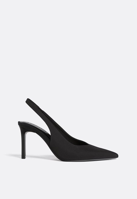 BASIC SLINGBACK SHOES IN BLACK