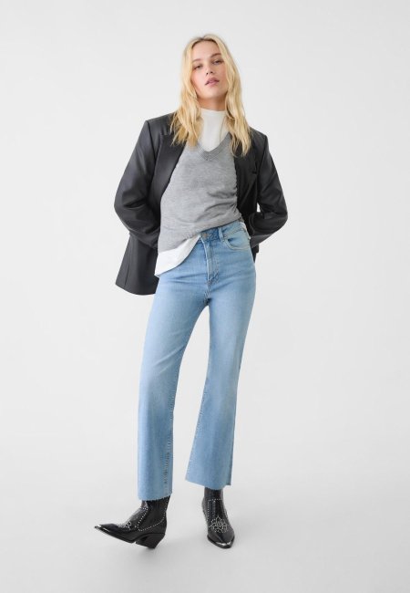 D78 cropped and flared jeans