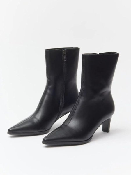 Joy pointed toe thin heel boots
